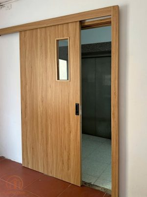 Cửa Lùa Lắp Đặt Tại Công Ty