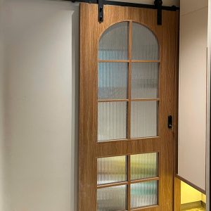 Cửa Lùa Nhựa Composite Ô Kính
