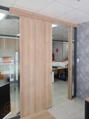Cửa Lùa Tại Phòng Làm Việc